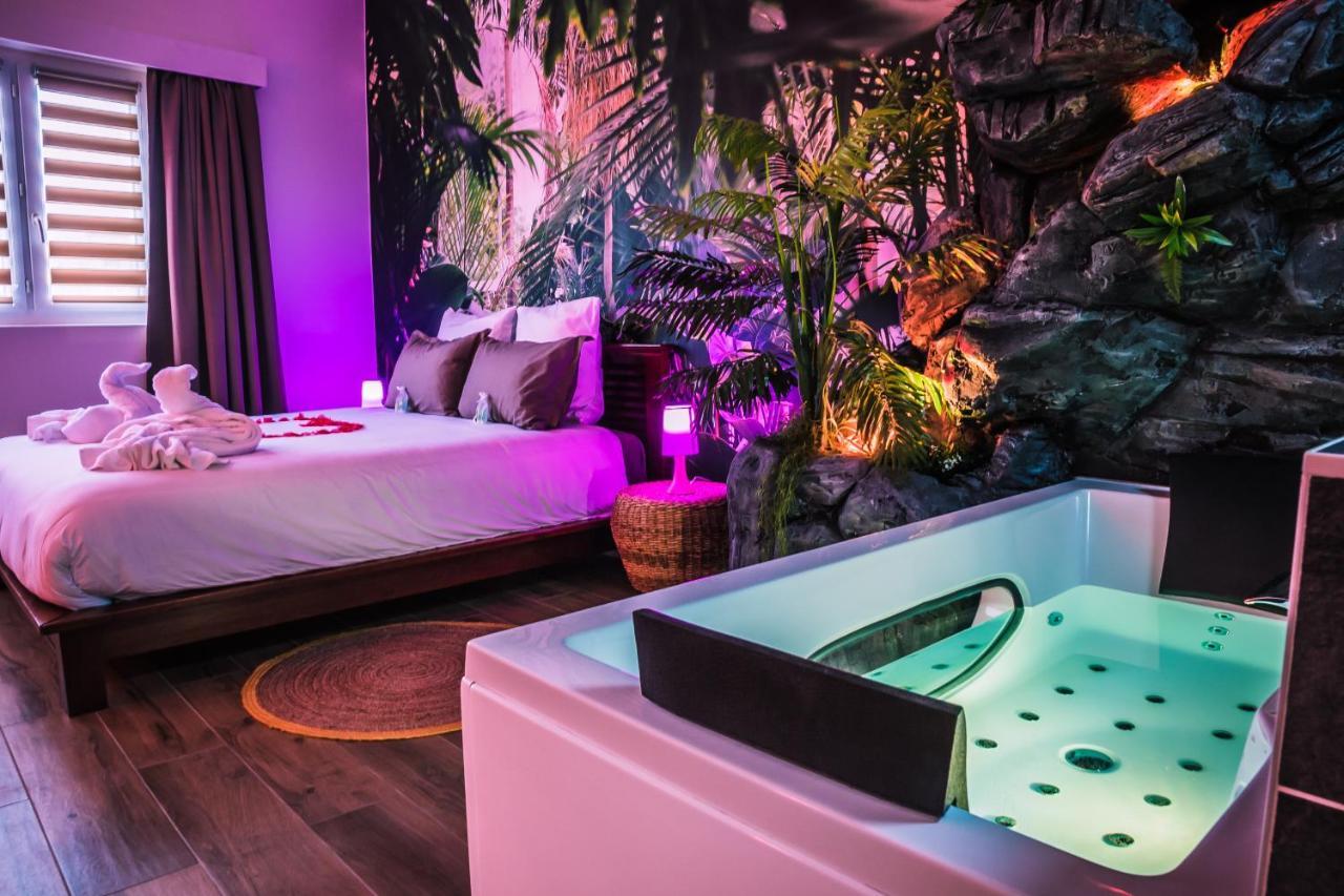 Secret Suite "Jungle" - Jacuzzi Privatif - Gare Rer C - Proche Paris Bretigny-sur-Orge Exterior photo
