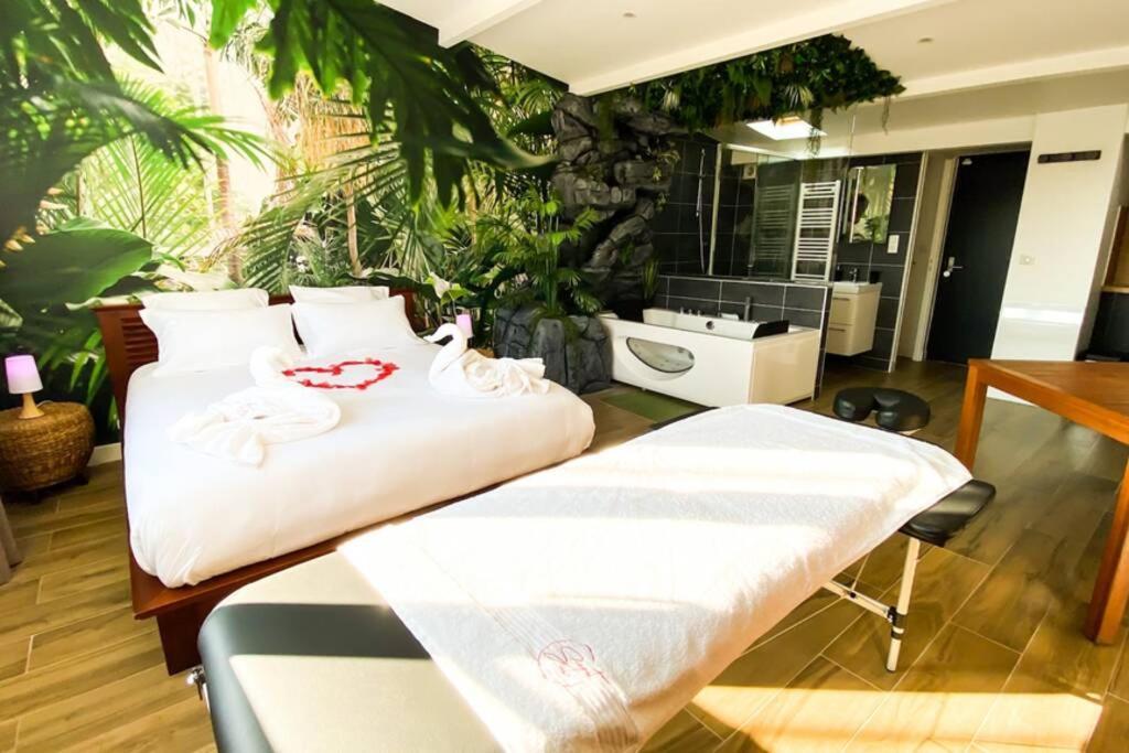 Secret Suite "Jungle" - Jacuzzi Privatif - Gare Rer C - Proche Paris Bretigny-sur-Orge Exterior photo