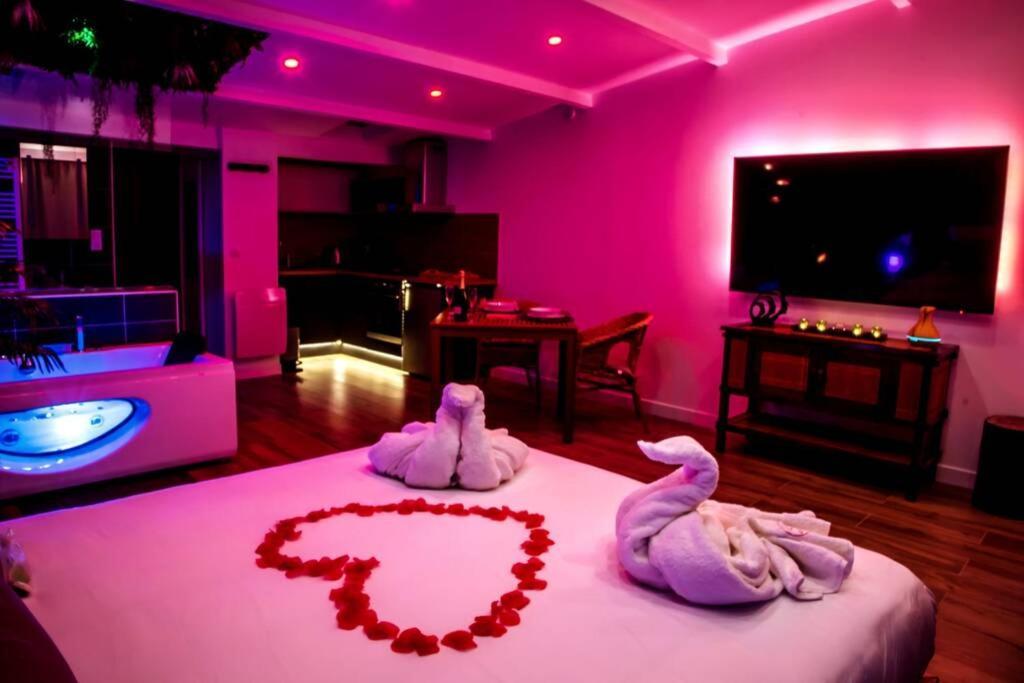 Secret Suite "Jungle" - Jacuzzi Privatif - Gare Rer C - Proche Paris Bretigny-sur-Orge Exterior photo