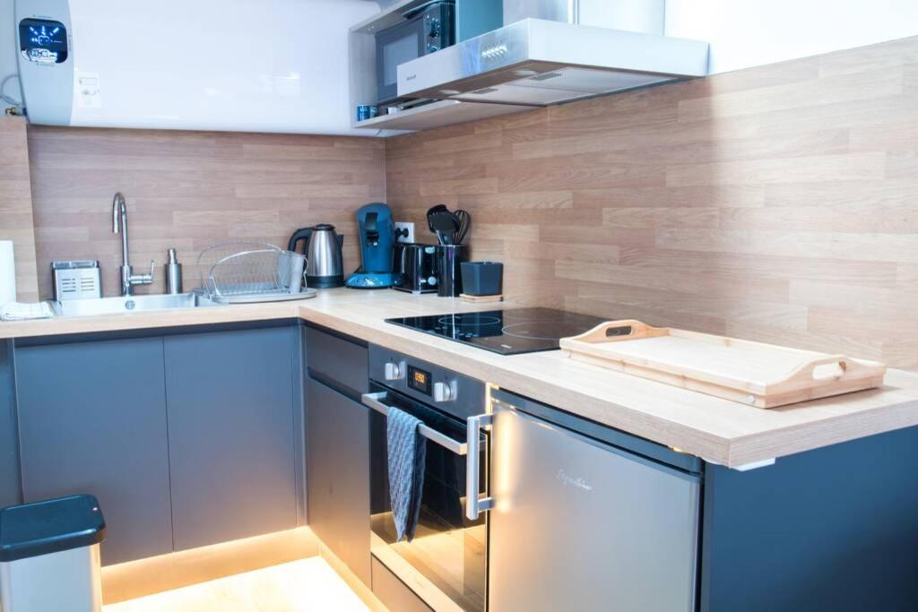 Secret Suite "Jungle" - Jacuzzi Privatif - Gare Rer C - Proche Paris Bretigny-sur-Orge Exterior photo